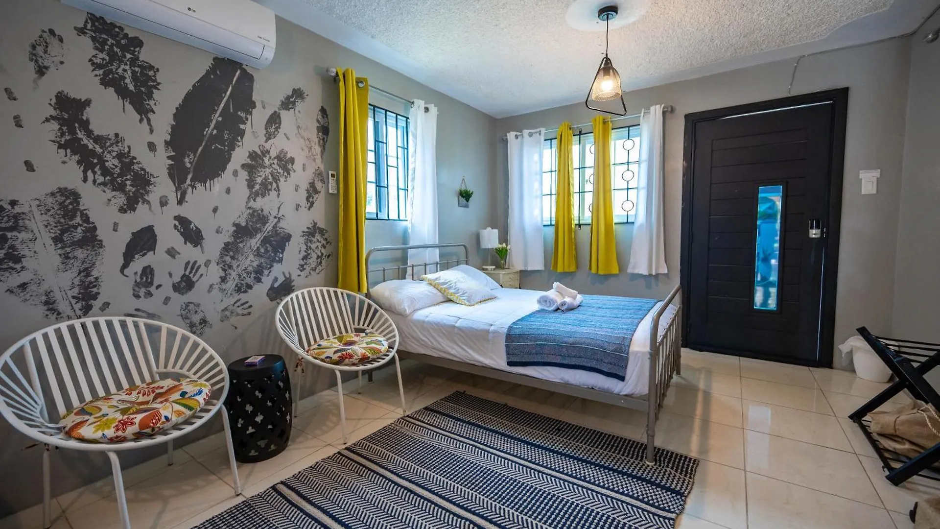 Rustic Raspuru Villa St Mary